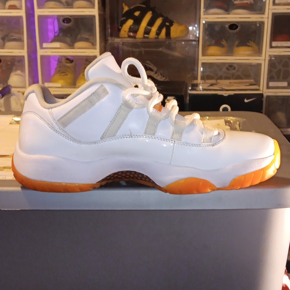 Jordan 11 Low 'Citrus' Size 10m/11.5w 2021 - image 2